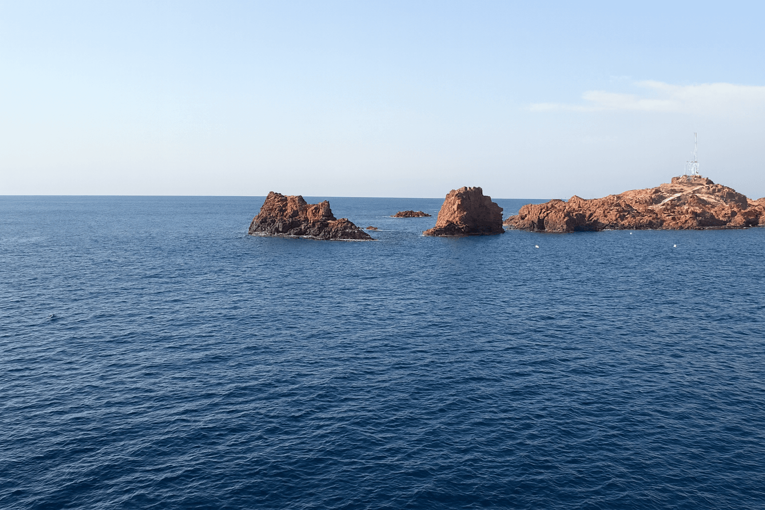 Scuba diving at Lion de Mer in Cannes