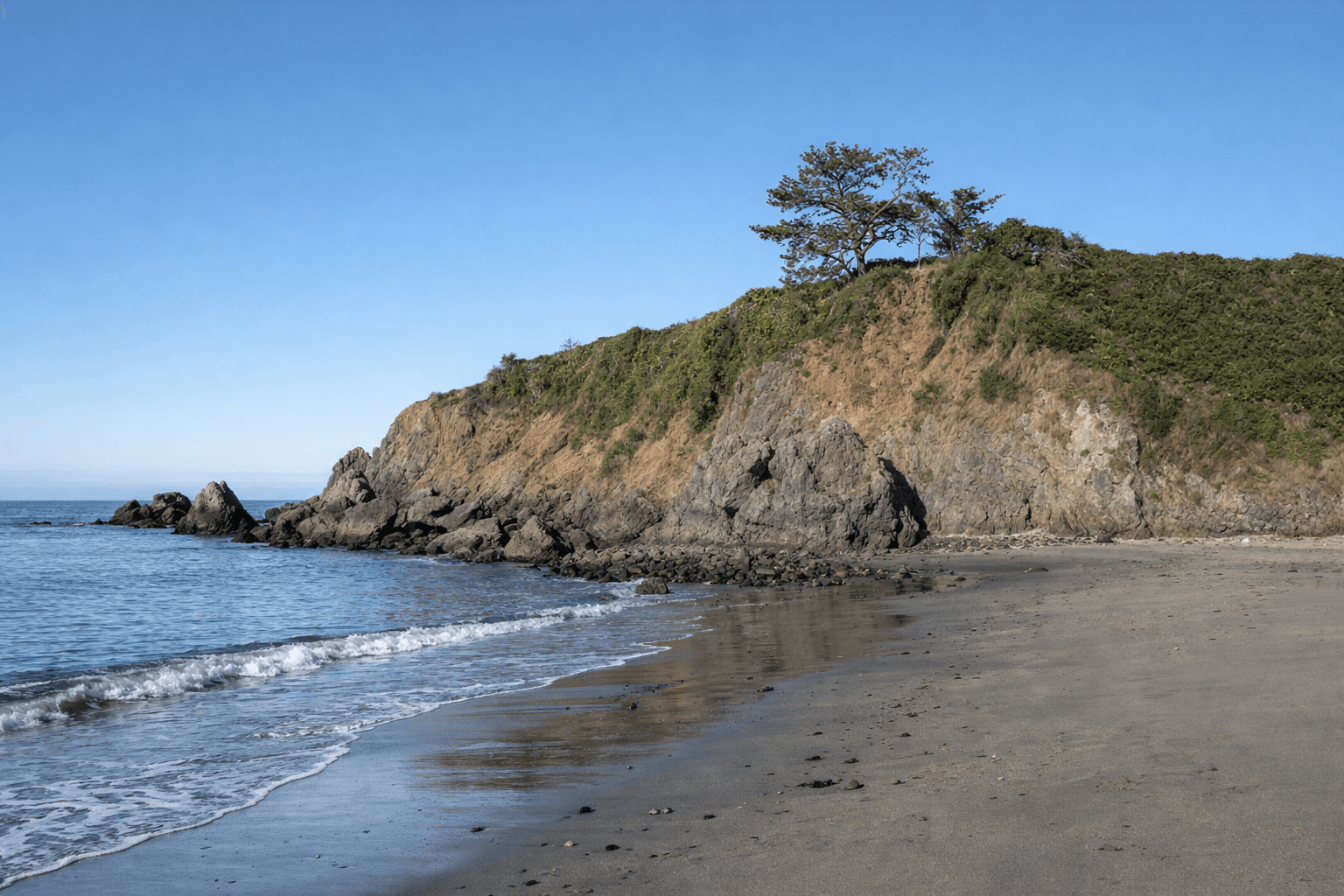 Scuba diving at Mill Beach in Brookings